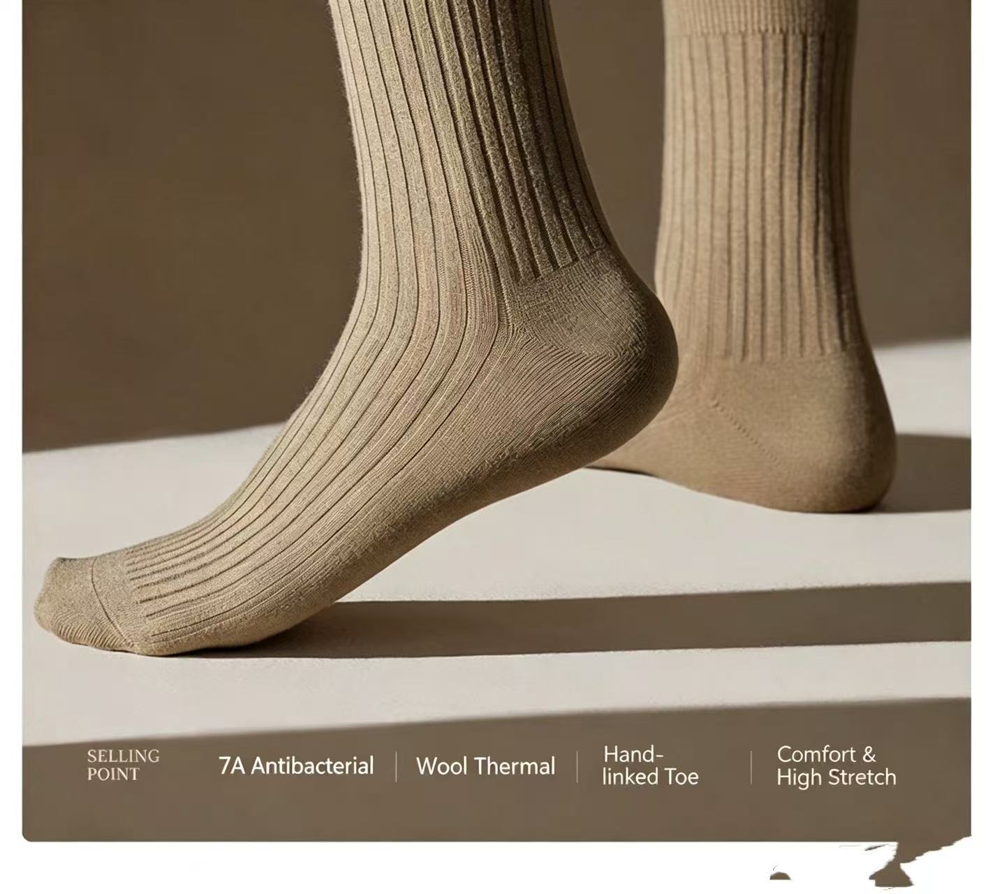 メンズ・レディース用、厚手で暖かいメリノウールハイキングソッ - Wool Hiking Sock のレビューと価格